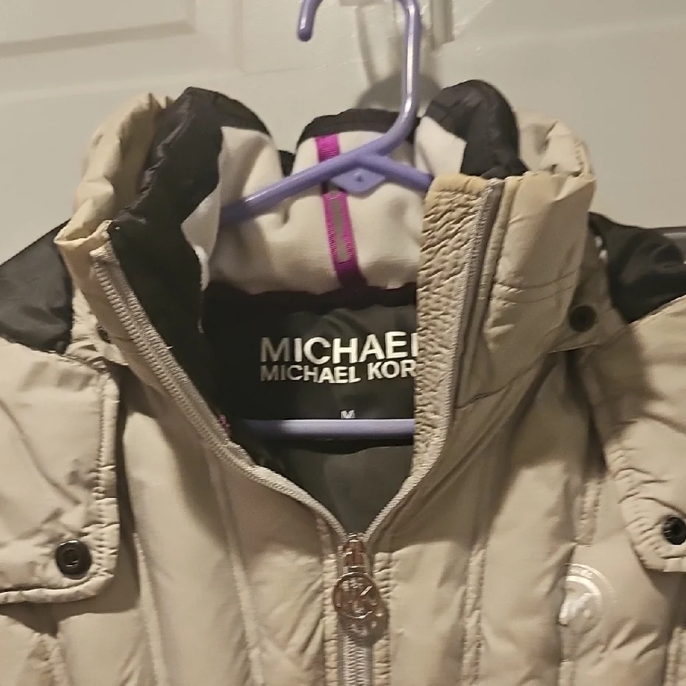 Michael Kors Tan Black Quilted Vest Medium Puffy Outdoor Jacket Coat Winter